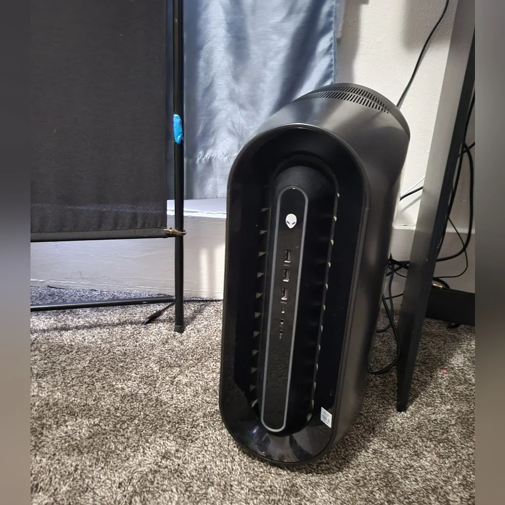 Gaming computer set